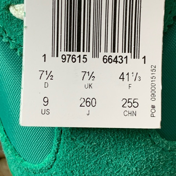 Adidas vintage style sneakers NWT - Picture 3 of 6